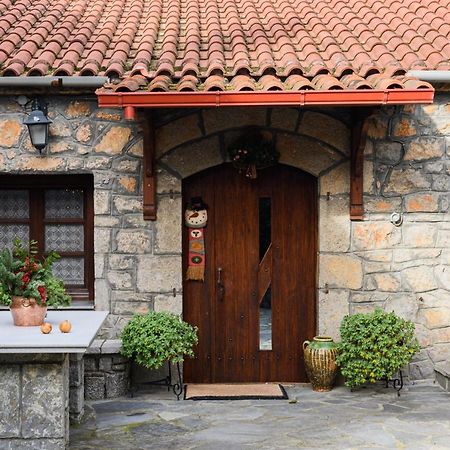Guesthouse Karahalios Polydrossos Exterior foto