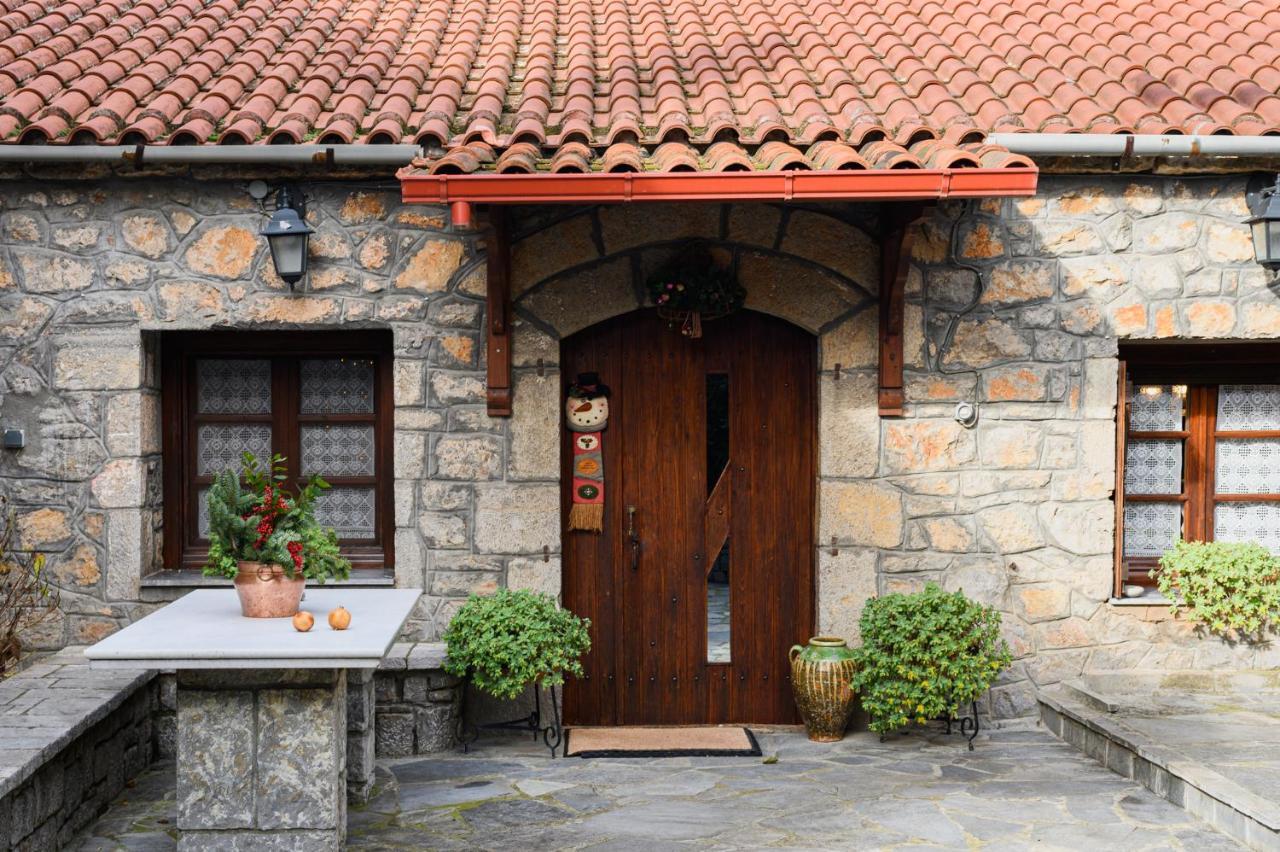 Guesthouse Karahalios Polydrossos Exterior foto